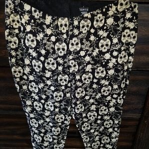 NWOT Torrid Skull Leggings Size 2
